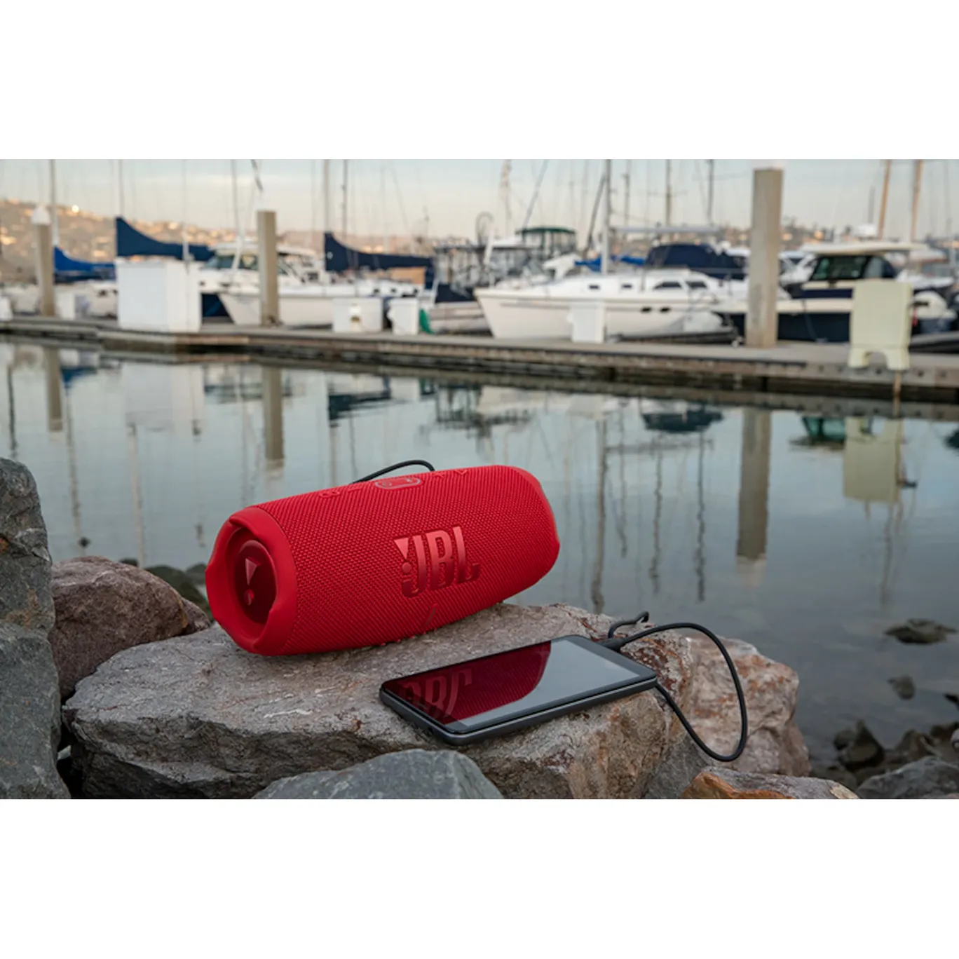 JBL Charge 5 Tragbarer Bluetooth-Lautsprecher rot