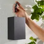 Philips Hue White & Color Ambiance Resonate Wandleuchte Outdoor schwarz