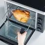 Severin TO 2056 Back und Toastofen mit Umluftfunktion 1600W schwarz
