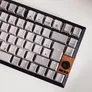 Cherry KW 300 MX Schwarz | Kompakte Hotswap-Tastatur, MX2A Silent Red Switches, schallgedämpftes Gehäuse, Bluetooth, USB-C