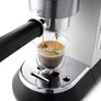 DeLonghi EC 685.W Dedica Style Siebträger Espressomaschine Weiß