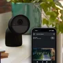 Philips Hue Secure kabelgebundene Kamera mit Standfuß 2K-Videoauflösung schwarz