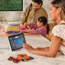 Amazon Echo Show 11 (2025) - weiß; hochauflösendes Smart Display mit Bewegungsfunktion und Alexa